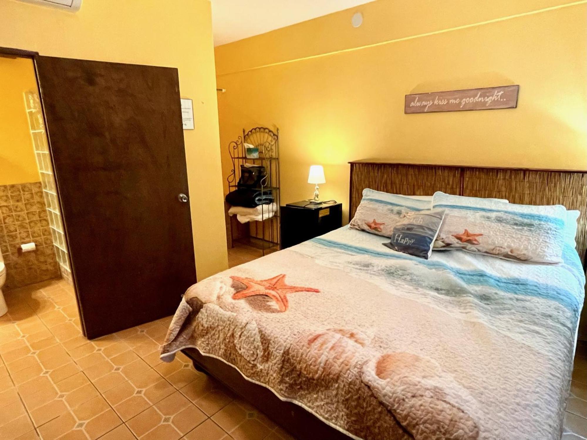 Esperanza Inn Guesthouse (Adults Only) Vieques Oda fotoğraf