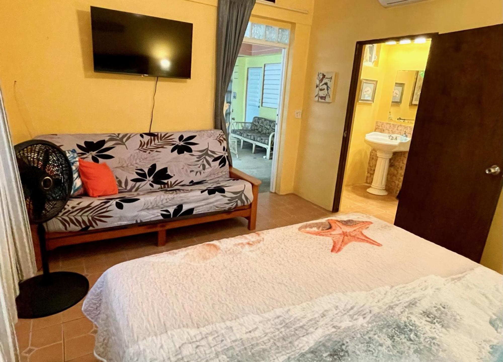 Esperanza Inn Guesthouse (Adults Only) Vieques Oda fotoğraf
