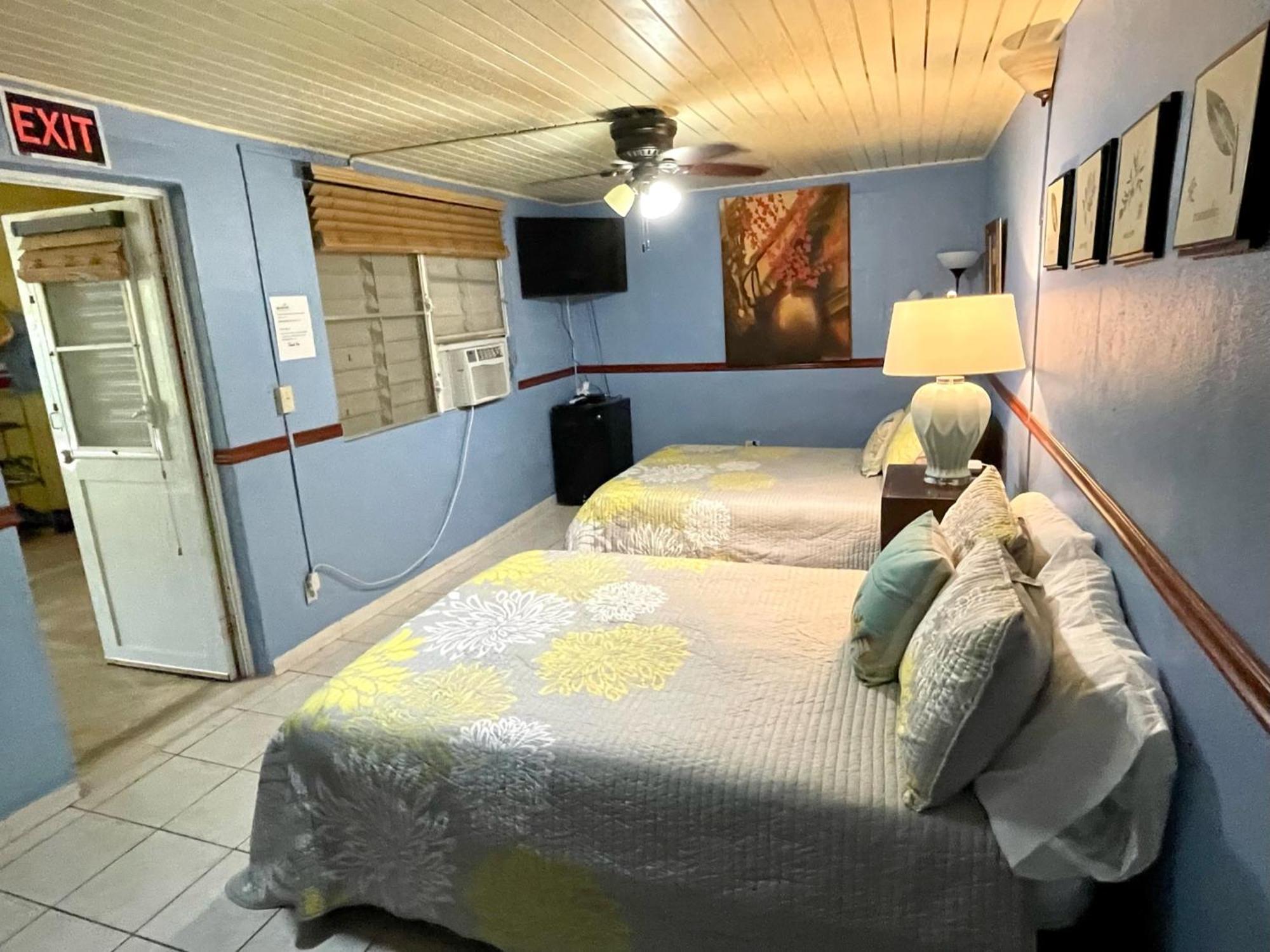 Esperanza Inn Guesthouse (Adults Only) Vieques Oda fotoğraf